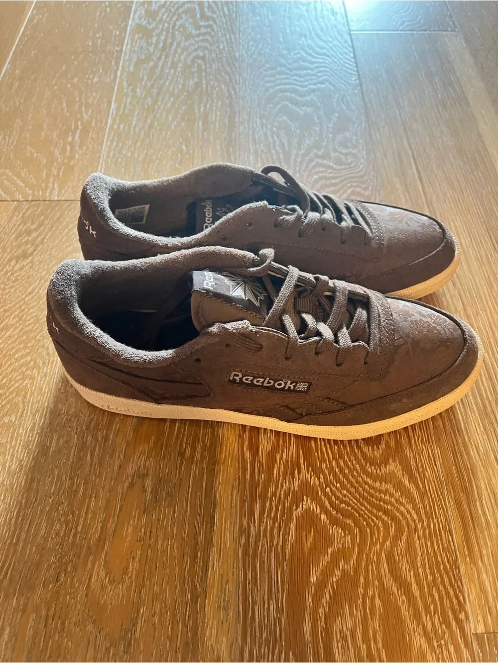 The Reebok Club C Revenge Vintage II sneakers brown new in box